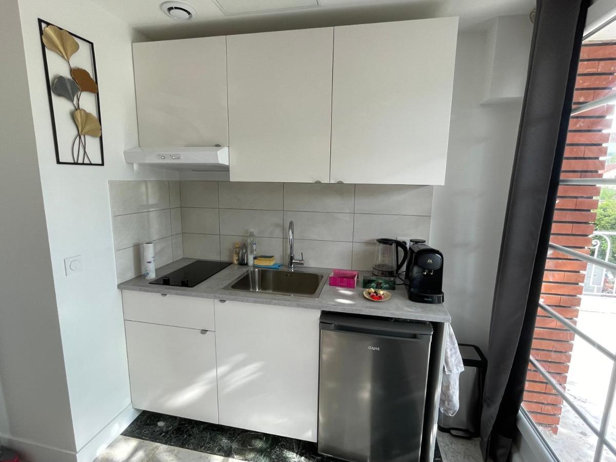 Joli T2, Terrasse Et Jardin, Ideal Pour Familles, A 15 Min De L'Aeroport Roissy Cdg Tremblay-en-France Екстер'єр фото