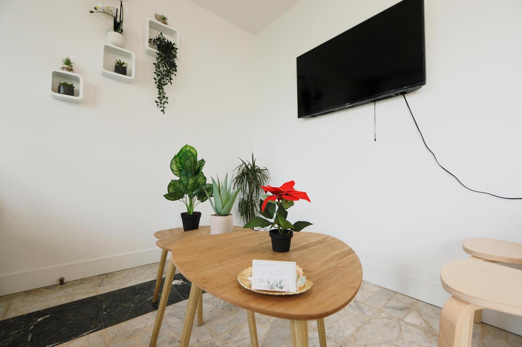 Joli T2, Terrasse Et Jardin, Ideal Pour Familles, A 15 Min De L'Aeroport Roissy Cdg Tremblay-en-France Екстер'єр фото